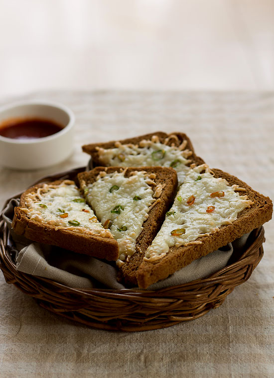 Cheese Chilly Toast recipe
