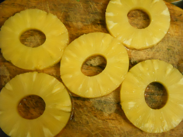 Eggless Pineapple Cake Recipe