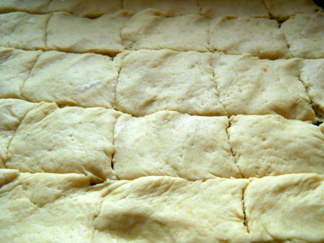 Laadi Pav - Indian White Bread Dinner Rolls