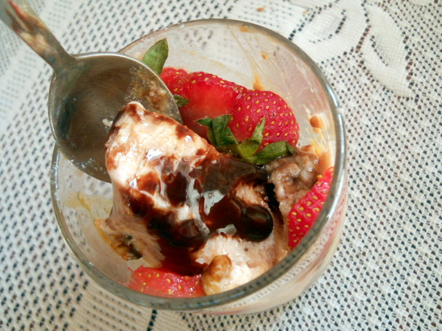 Eggless Strawberry Ice-cream Recipe-Homemade Strawberry Ice-cream