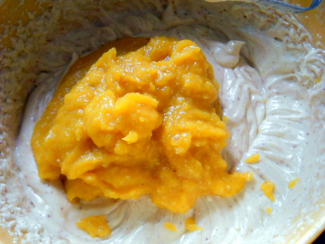 Eggless Pumpkin Cake Recipe