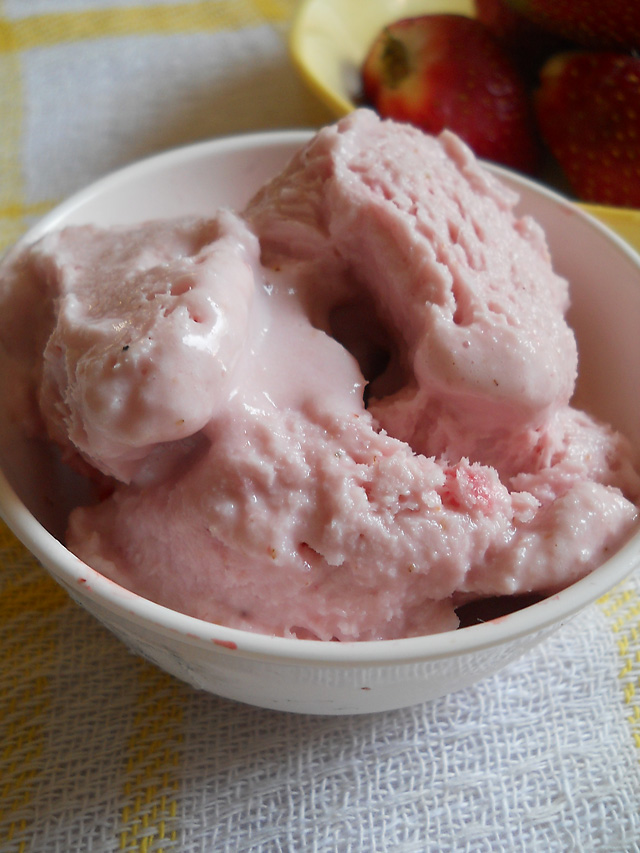 Instant Strawberry Icecream