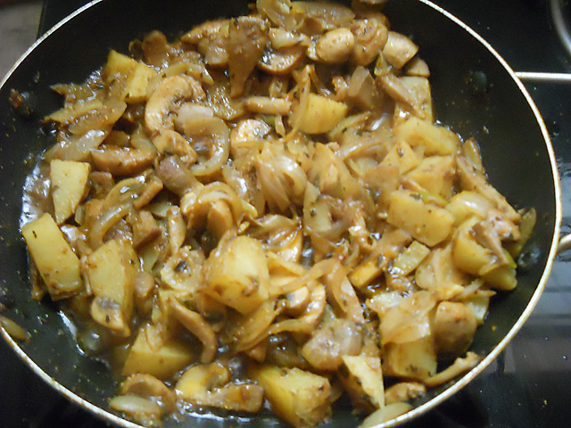 Mushroom Potato Recipe Indian