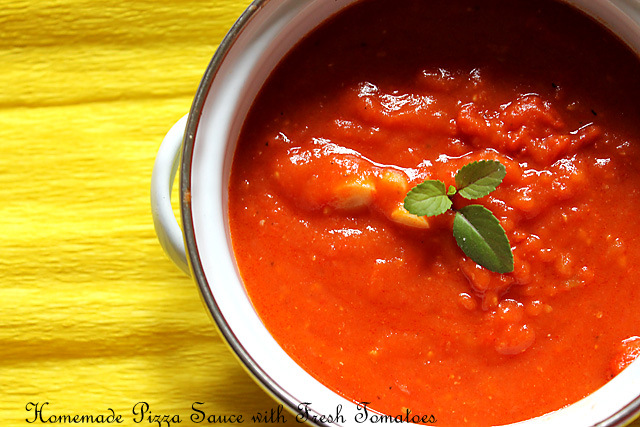 Homemade Pizza Sauce with Fresh Tomatoes