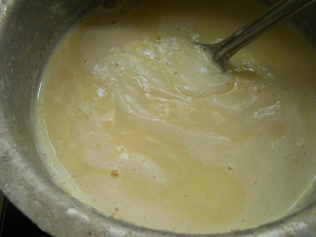 Make Custard with Custard Powder