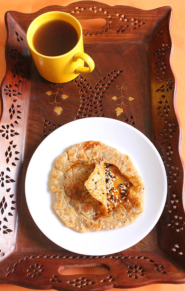 Til Gur Ki Roti – Jaggery Indian Flat Bread