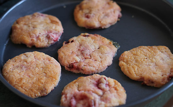 Eggless Strawberry Cookies Recipe