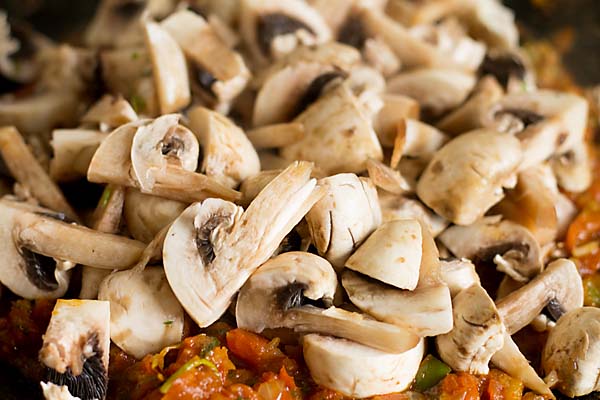Mushroom Tawa Masala Recipe 