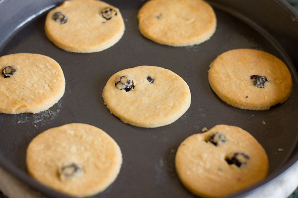 Eggless Blueberry Cookies 