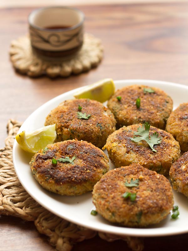 Prawn Cutlet Recipe - prepared with prawn or shrimp, boiled potatoes, spices, herb's and breadcrumbs.