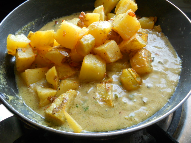 Chatpat a Aloo Recipe - Sour and Spicy Potato