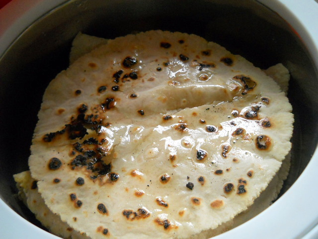 How to make Rice Bhakri, Tandalachi Bhakri | Rice Bhakri Recipe