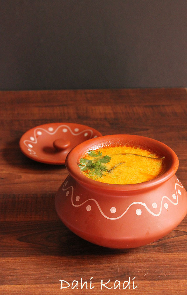 Dahi Tamatar Kadi, How to make Dahi Tamatar Kadi Recipe | Yogurt Curry