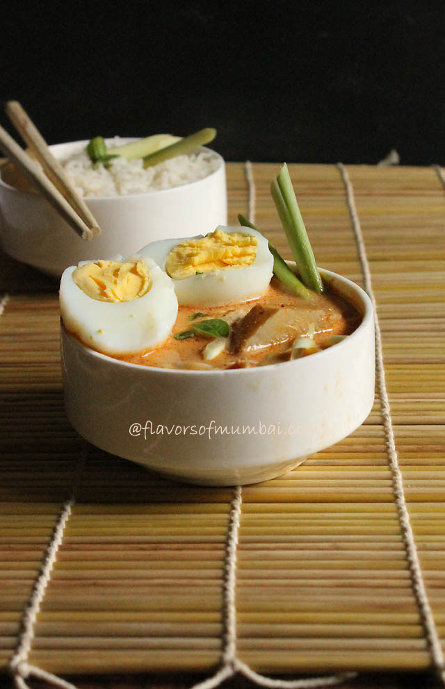 Thai Red Curry with Egg 
