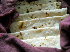 closeup-How-to-make-Rice-Bhakri