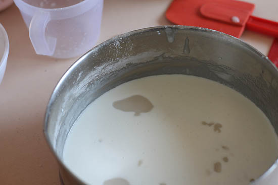Eggless Pressure Cooker Cake Recipe (10)