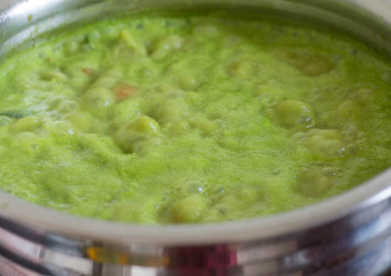 Green Prawn Curry recipe